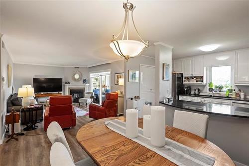 307-70 Dunkirk Dr, Winnipeg, MB - Indoor With Fireplace