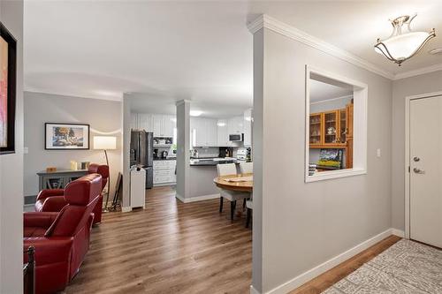 307-70 Dunkirk Dr, Winnipeg, MB - Indoor Photo Showing Other Room