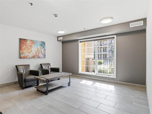 138-25 Bridgeland Dr, Winnipeg, MB - Indoor