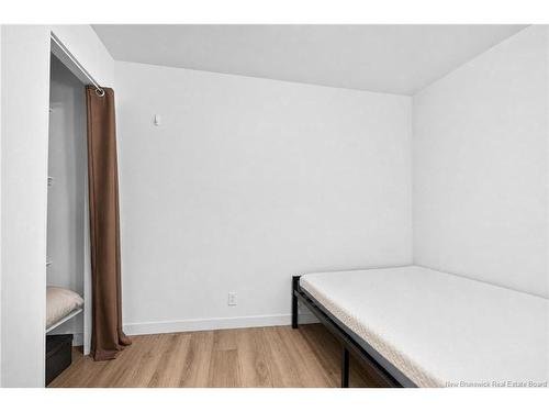 8 Kirk St, Sackville, NB 