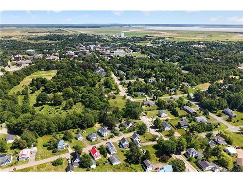 8 Kirk St, Sackville, NB 