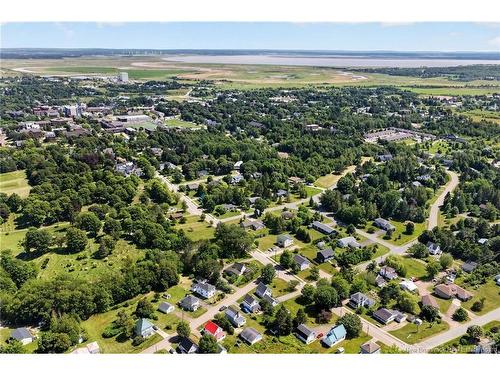 8 Kirk St, Sackville, NB 