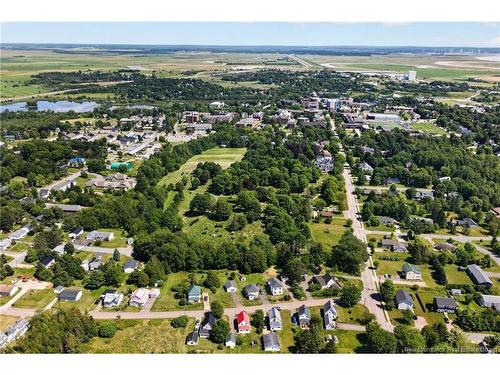 8 Kirk St, Sackville, NB 
