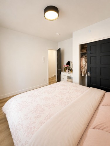 Master Bedroom - 5-8950 Boul. St-Laurent, Montréal (Ahuntsic-Cartierville), QC - Indoor Photo Showing Bedroom