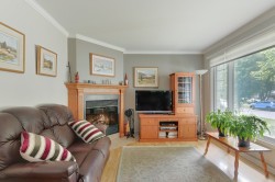 Salon - 