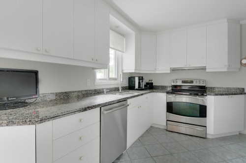 Cuisine - 3471 Carré Des Charmes, Québec (Charlesbourg), QC - Indoor Photo Showing Kitchen With Double Sink