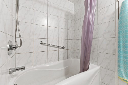 Salle de bains - 14 Rue Du Ravin-Bleu, Gatineau (Hull), QC - Indoor Photo Showing Bathroom