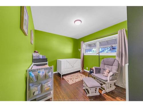 3302 Woodlawn Avenue, Windsor, ON - Indoor