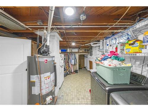 3302 Woodlawn Avenue, Windsor, ON - Indoor Photo Showing Basement