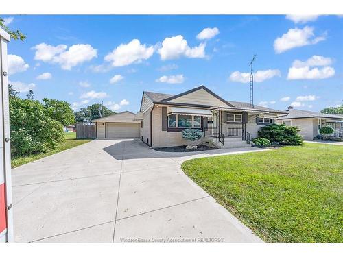 3302 Woodlawn Avenue, Windsor, ON - Outdoor
