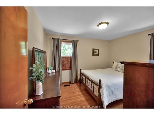 146 Canterbury Street, Chatham, ON - Indoor Photo Showing Bedroom