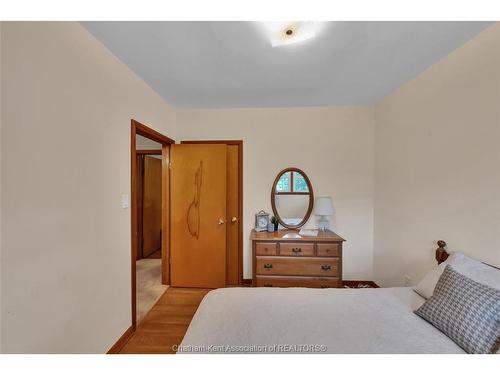 146 Canterbury Street, Chatham, ON - Indoor Photo Showing Bedroom