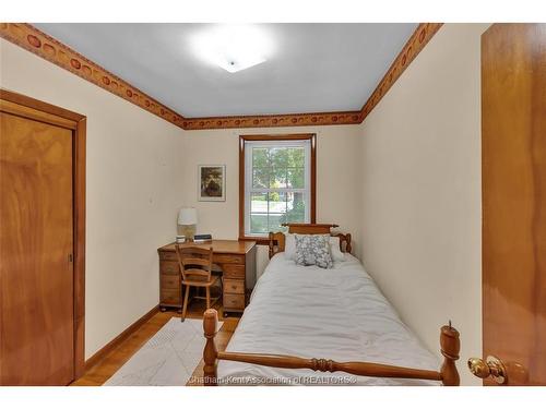 146 Canterbury Street, Chatham, ON - Indoor Photo Showing Bedroom