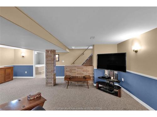 146 Canterbury Street, Chatham, ON - Indoor
