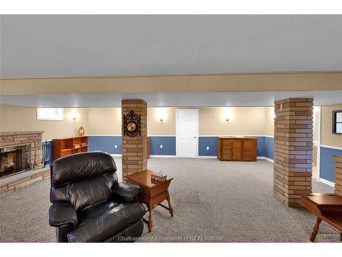 146 Canterbury Street, Chatham, ON - Indoor With Fireplace