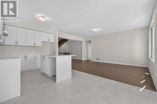 19 Oakmont Drive, Loyalist (Bath), ON - Indoor Photo Showing Kitchen