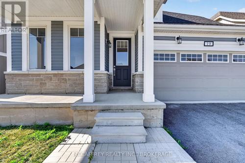 19 Oakmont Drive, Loyalist (Bath), ON - Outdoor