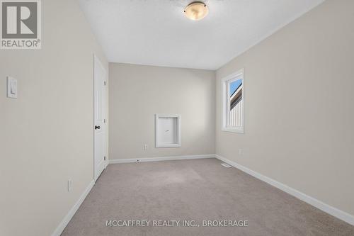 19 Oakmont Drive, Loyalist (Bath), ON - Indoor Photo Showing Other Room