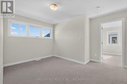 19 Oakmont Drive, Loyalist (Bath), ON - Indoor Photo Showing Other Room