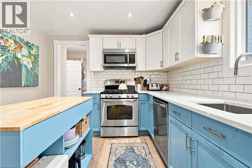 4313 Central Avenue, Lincoln, ON - Indoor Photo Showing Kitchen