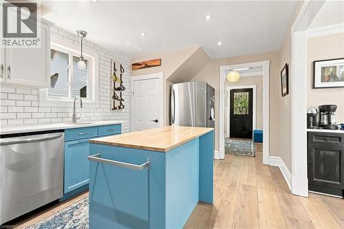 4313 Central Avenue, Lincoln, ON - Indoor Photo Showing Kitchen