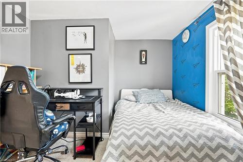 4313 Central Avenue, Lincoln, ON - Indoor Photo Showing Bedroom