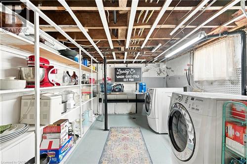 4313 Central Avenue, Lincoln, ON - Indoor Photo Showing Laundry Room
