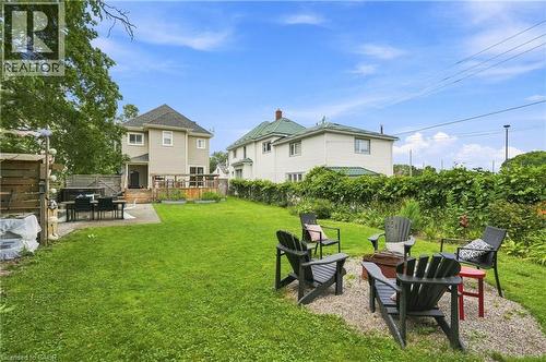 4313 Central Avenue, Lincoln, ON - Outdoor With Backyard With Exterior