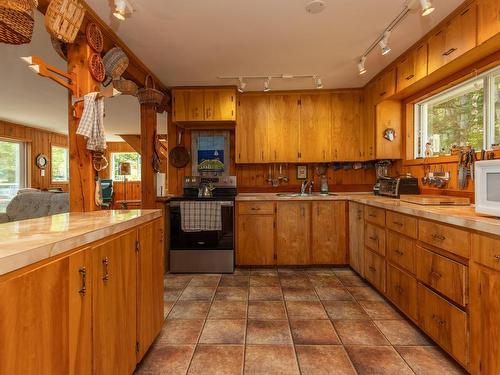 390-406 Highway 308, Morris Island, NS - Indoor Photo Showing Kitchen