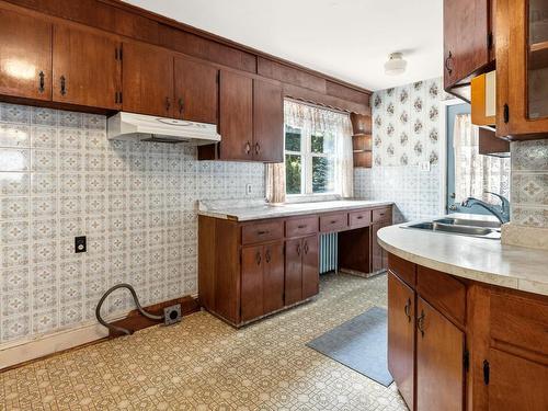 828 Bridges Street, Halifax, NS - Indoor Photo Showing Kitchen With Double Sink
