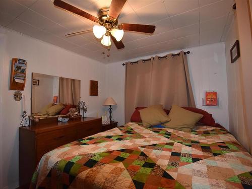 4540 Highway 2, Upper Economy, NS - Indoor Photo Showing Bedroom