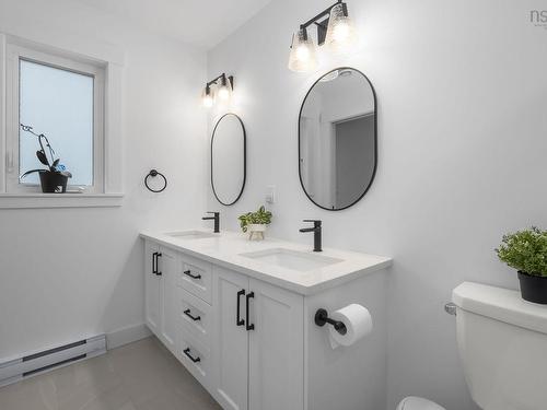 18 Jessome Avenue, Lantz, NS - Indoor Photo Showing Bathroom