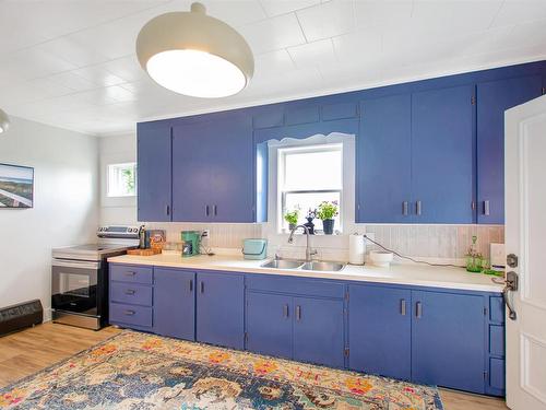 21 Sams Road, West Pubnico, NS - Indoor Photo Showing Kitchen With Double Sink