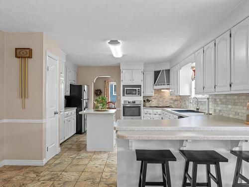 9 Ash Drive, Charlottetown, PE - Indoor Photo Showing Kitchen
