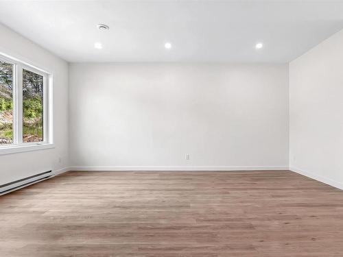 54 Heckman Avenue, Bridgewater, NS - Indoor Photo Showing Other Room