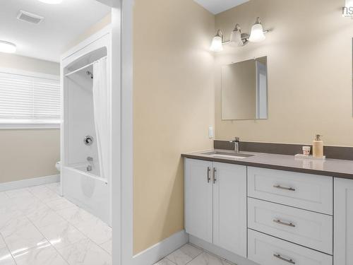 382 Starboard Drive, Halifax, NS - Indoor Photo Showing Bathroom