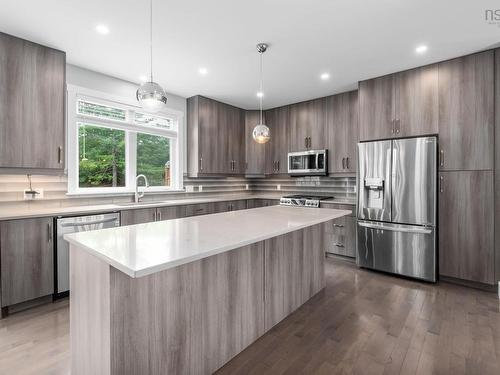 382 Starboard Drive, Halifax, NS - Indoor Photo Showing Kitchen With Upgraded Kitchen