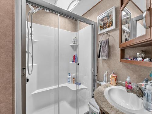 33 Acorn Lane, Lake La Rose, NS - Indoor Photo Showing Bathroom