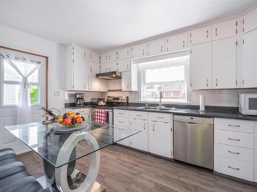 14 Donwood Drive, Charlottetown, PE - Indoor Photo Showing Kitchen