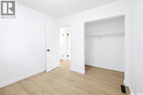34 Ottawa Place, Regina, SK - Indoor Photo Showing Other Room