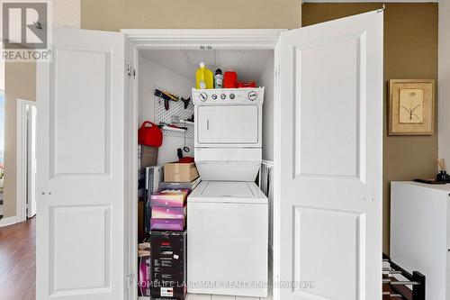 3508 - 80 Absolute Avenue, Mississauga, ON - Indoor Photo Showing Laundry Room