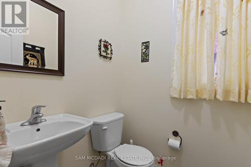 80 Durango Drive, Brampton, ON - Indoor Photo Showing Bathroom