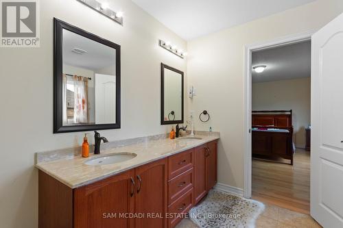 80 Durango Drive, Brampton, ON - Indoor Photo Showing Bathroom