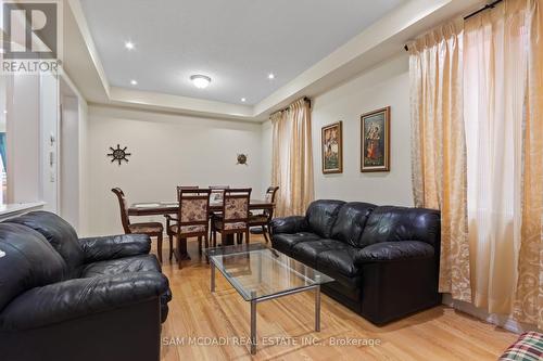 80 Durango Drive, Brampton, ON - Indoor Photo Showing Living Room