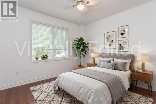 2010 Grovetree Lane, Burlington, ON - Indoor Photo Showing Bedroom