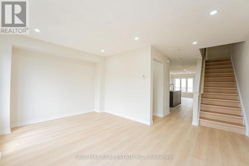 410 Linden Drive, Cambridge, ON - Indoor Photo Showing Other Room