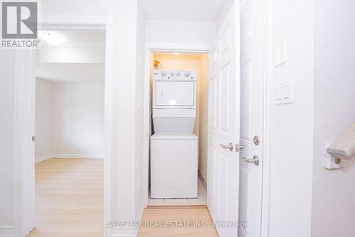 410 Linden Drive, Cambridge, ON - Indoor Photo Showing Laundry Room