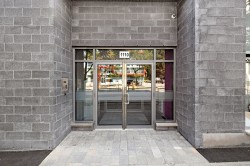 Façade - 