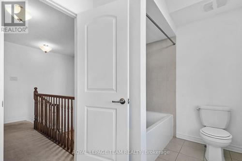 4852 Abbott Street E, Ottawa, ON - Indoor Photo Showing Bathroom