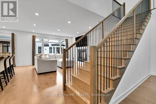 32 Edenbridge Court, Ottawa, ON - Indoor Photo Showing Other Room